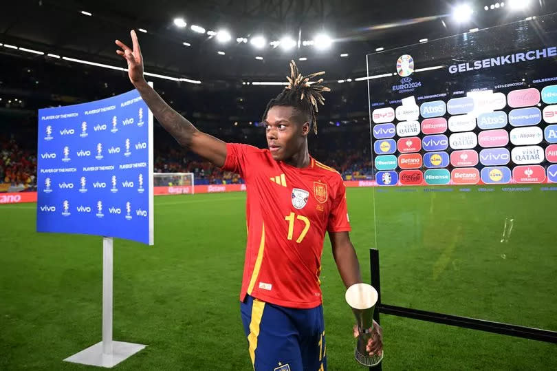 Nico Williams of Spain acknowledges the fans after being awarded the Vivo Player of the Match award after the team's victory in the UEFA EURO 2024 group stage match between Spain and Italy at Arena AufSchalke on June 20, 2024 in Gelsenkirchen, Germany.