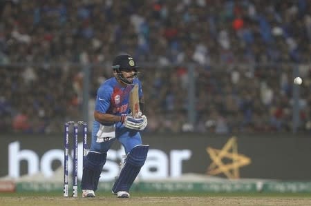 Cricket - India v Pakistan- World Twenty20 cricket tournament - Kolkata, India, 19/03/2016. India's Virat Kohli plays a shot. REUTERS/Rupak De Chowdhuri