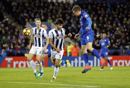 Britain Football Soccer - Leicester City v West Bromwich Albion - Premier League - King Power Stadium - 6/11/16 Leicester City's Jamie Vardy heads at goal Reuters / Darren Staples