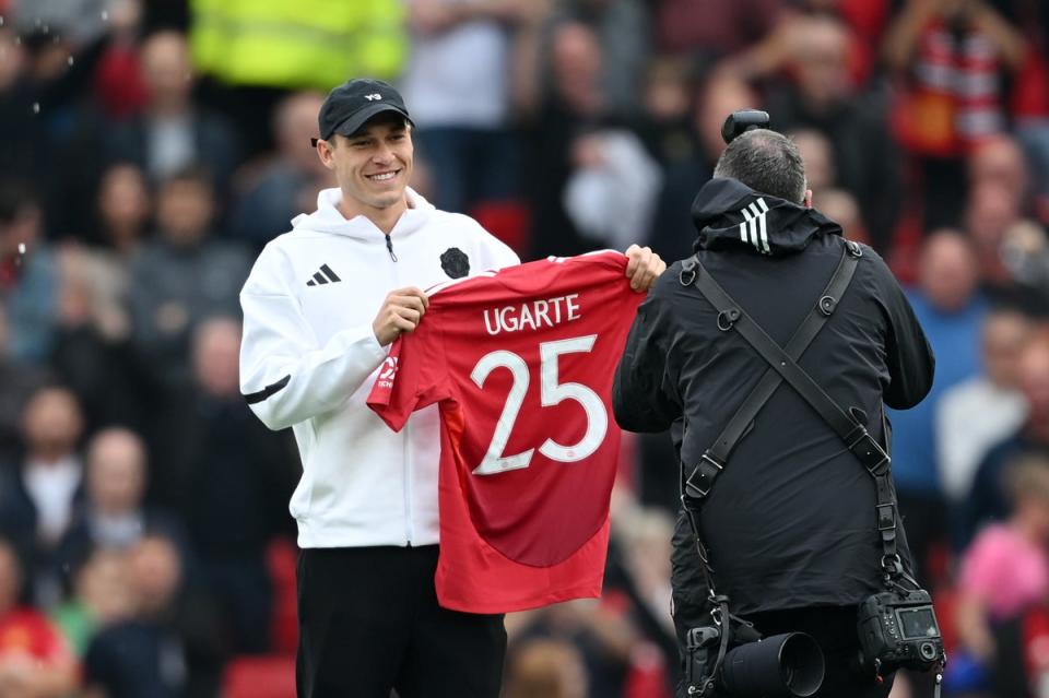 Manuel Ugarte is introduced on the pitch before kick-off (Getty Images)