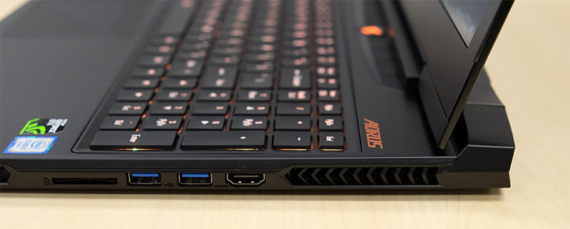 Aorus X5 v6 ports