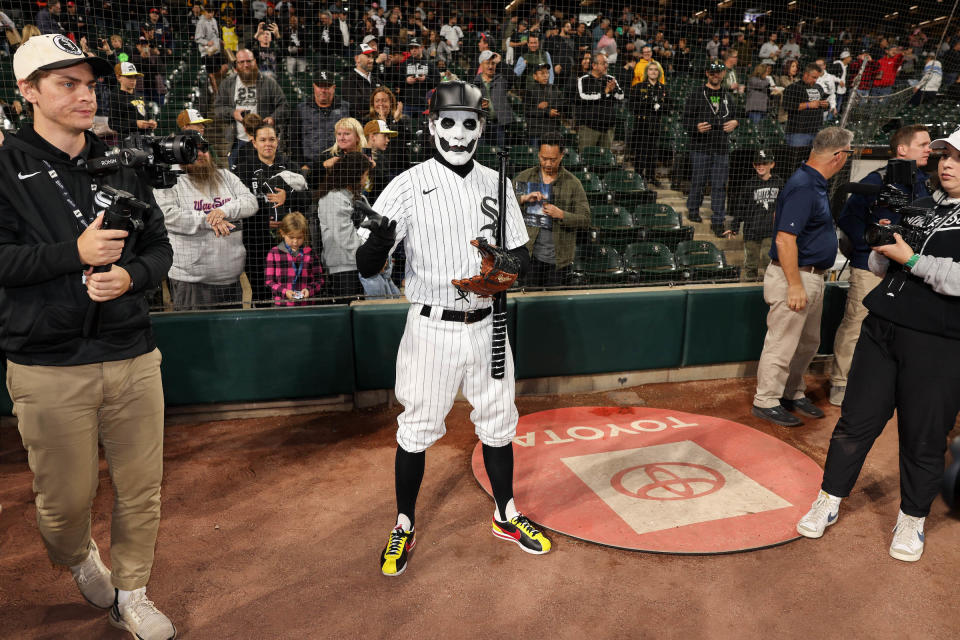 ghost white sox 4