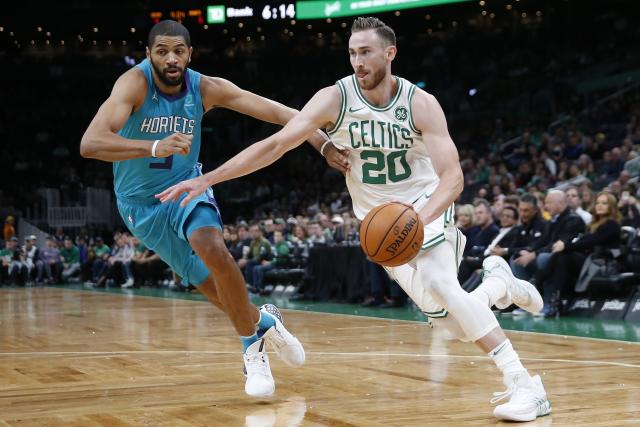 Charlotte Hornets sign ex-Boston Celtic Gordon Hayward