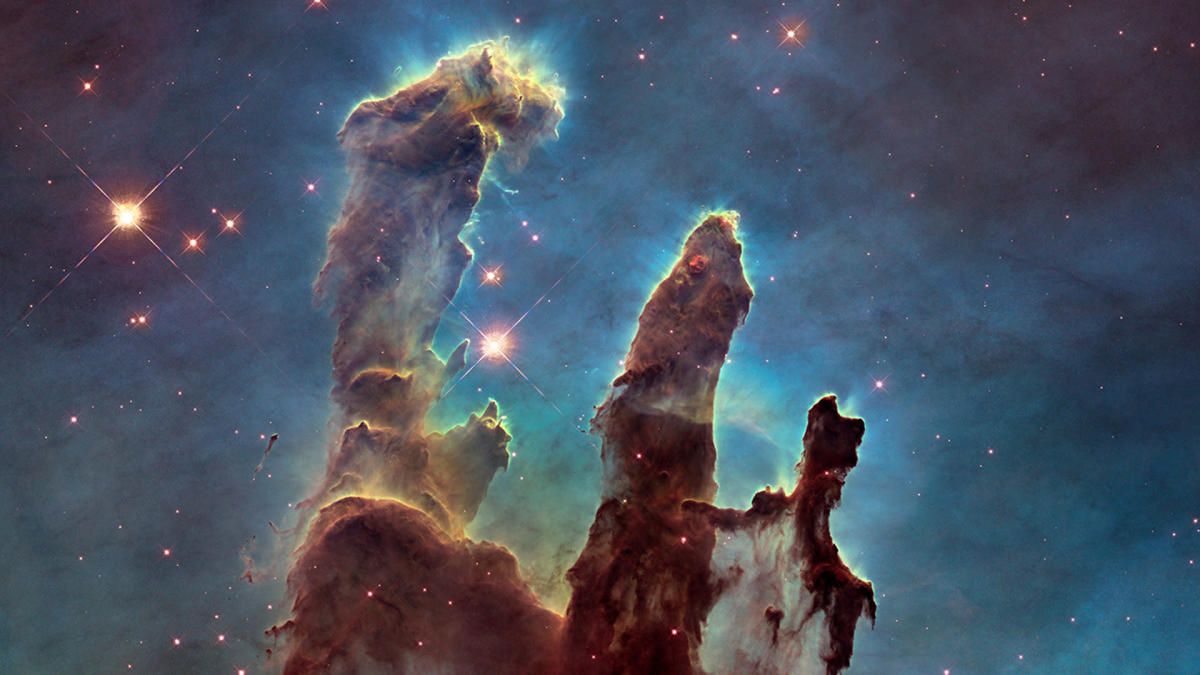 Te niesamowite zdjęcia Pillars of Creation zostały zrobione z czyjegoś podwórka