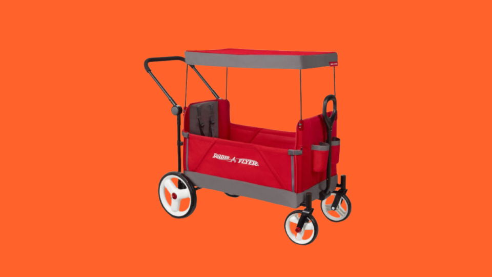 A foldable wagon ensures that every member of the family has fun.