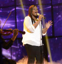 Candice Glover performs "When You Believe" on the Wednesday, April 17 episode of "American Idol."