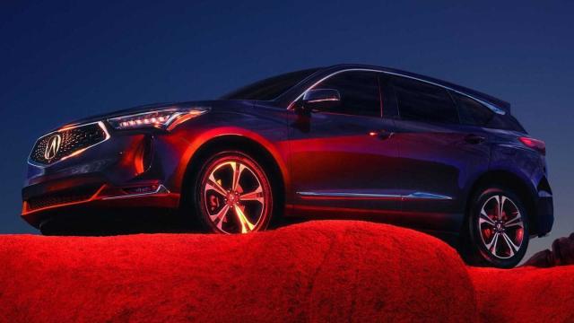 2022 Acura RDX compact SUV, with sporty looks, breaks cover