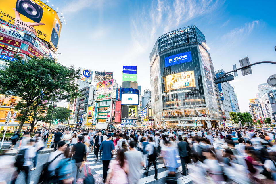 日銀暗示經濟要復甦了，貨幣政策為何還不轉向？專家曝關鍵因素是薪資。圖/Getty Images