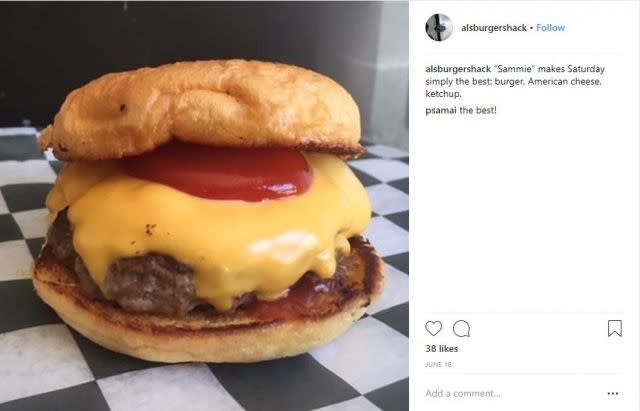 List Of Top 10 Burgers Joints In Us Include Donut Buns And Peanut Butter Topping Tripadvisor 