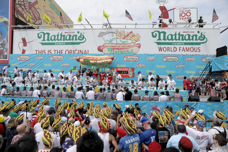 <p>The women’s round of the annual Nathan’s Hot Dog Eating Contest in Brooklyn, New York City, U.S., July 4, 2018. (Photo: Stephen Yang/Reuters) </p>