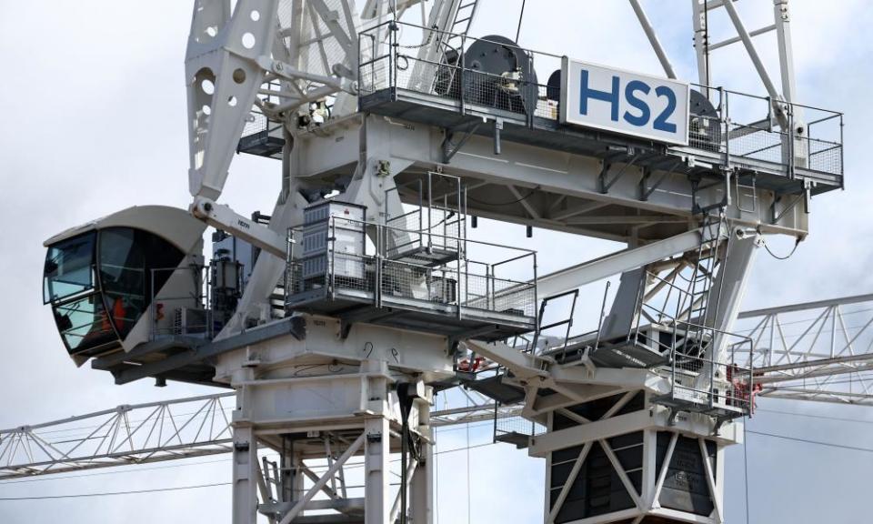 A close-up of a tower crane with HS2 written on the side.