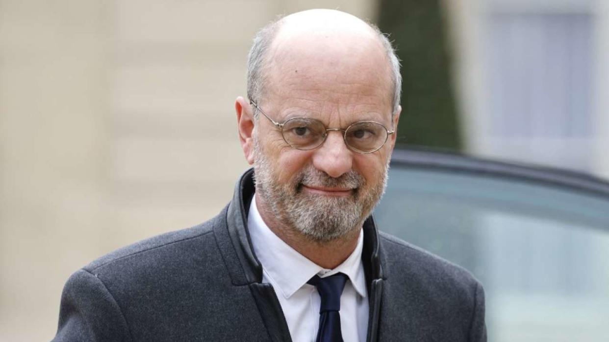 France's Education, Youth and Sports Minister Jean-Michel Blanquer arrives at the presidential Elysee Palace in Paris on March 29, 2022, to attend a ceremony with the French President and the Paralympic Games French delegation. - French delegation finished 4th in the Paralympic Games with 12 medals, including seven gold, after the Paralympic Games of Beijing were officially declared closed on March 13, 2022, at the end of an edition marked by the exclusion of the Russian and Belarussian athletes following the invasion of Ukraine. (Photo by Ludovic MARIN / AFP)