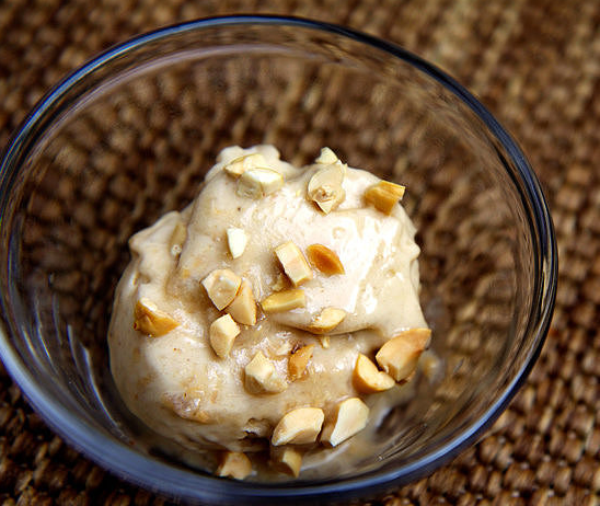 Peanut Butter Banana Ice Cream