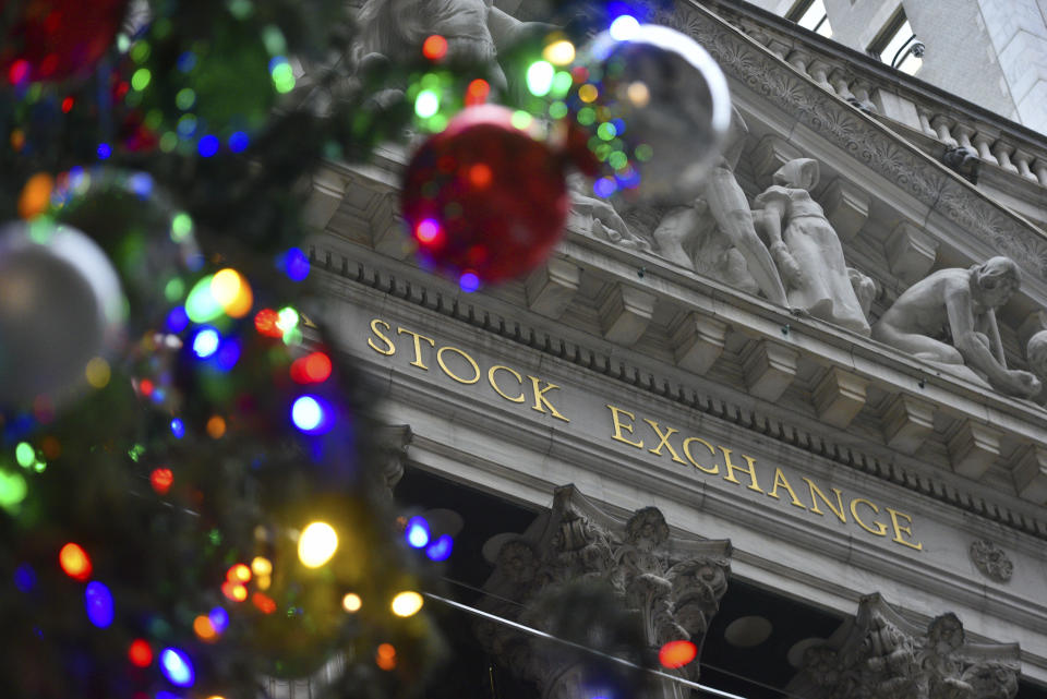 FTSE Photo by: NDZ/STAR MAX/IPx 2023 12/7/23 Holiday decorations outside the New York Stock Exchange (NYSE) on December 7, 2023 in New York City.