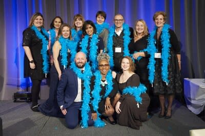 The 2023 IABC/ Toronto Board of Directors celebrate the 2023 OVATION Awards (CNW Group/IABC/Toronto)