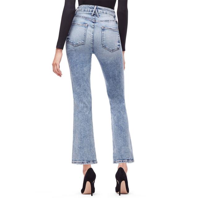 A Guide to the Best Jeans for Flat Butts