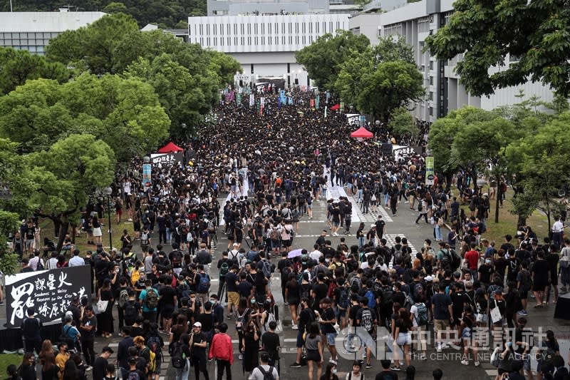 港中大學生會：目前占據中大 學生外來者各半。（中央社檔案照）