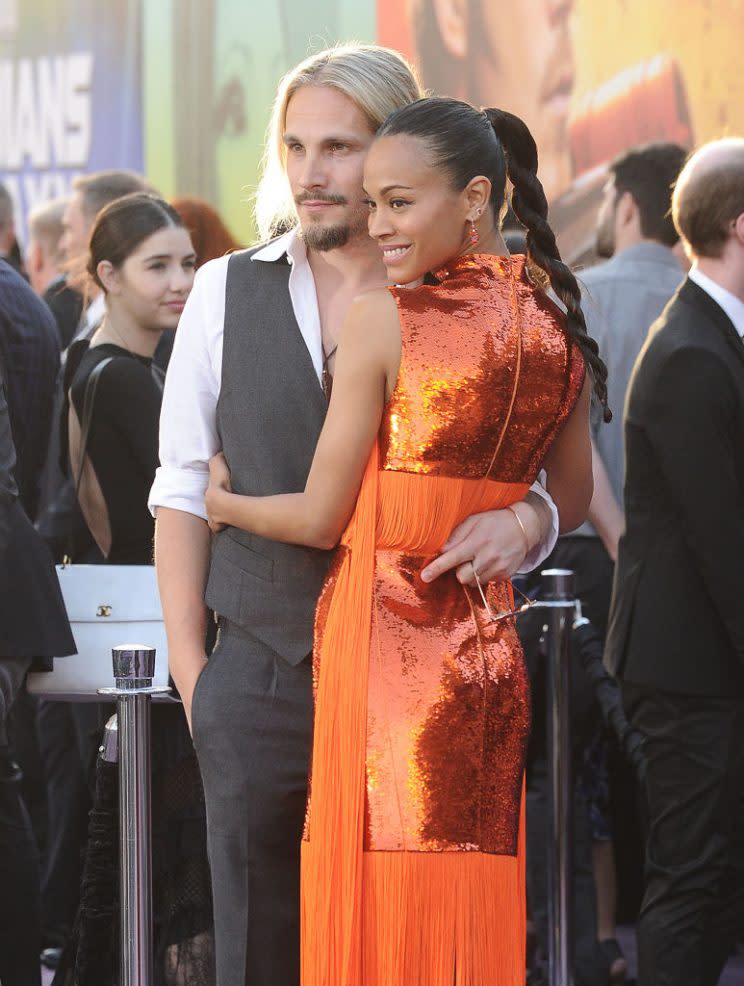 Zoe Saldana in Emilio Pucci, with her husband, Marco Perego-Saldana. (Photo: Getty Images)