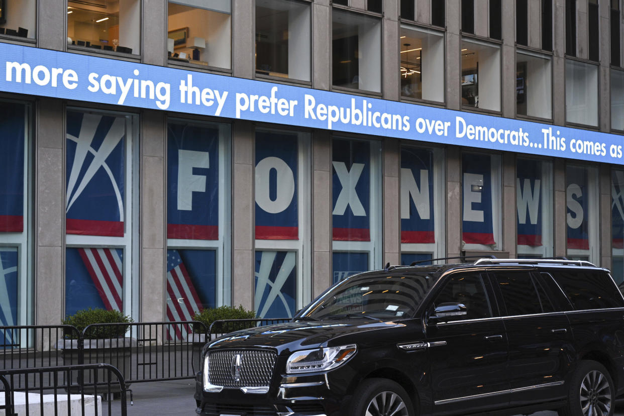 FOX news ticker - Credit: zz/NDZ/STAR MAX/IPx/AP