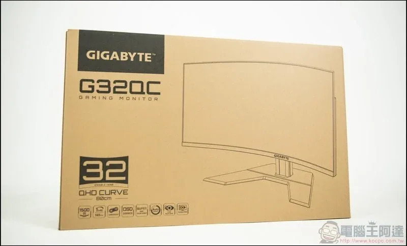 GIGABYTE G32QC 曲面電競螢幕開箱