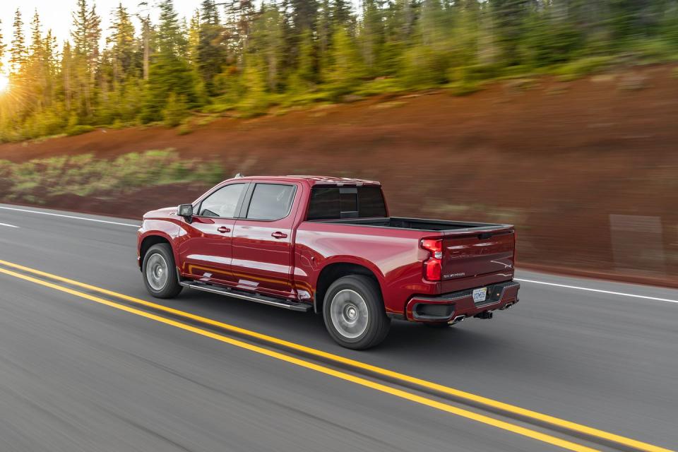 View Photos of the 2020 Chevrolet Silverado 1500 3.0L Duramax Diesel