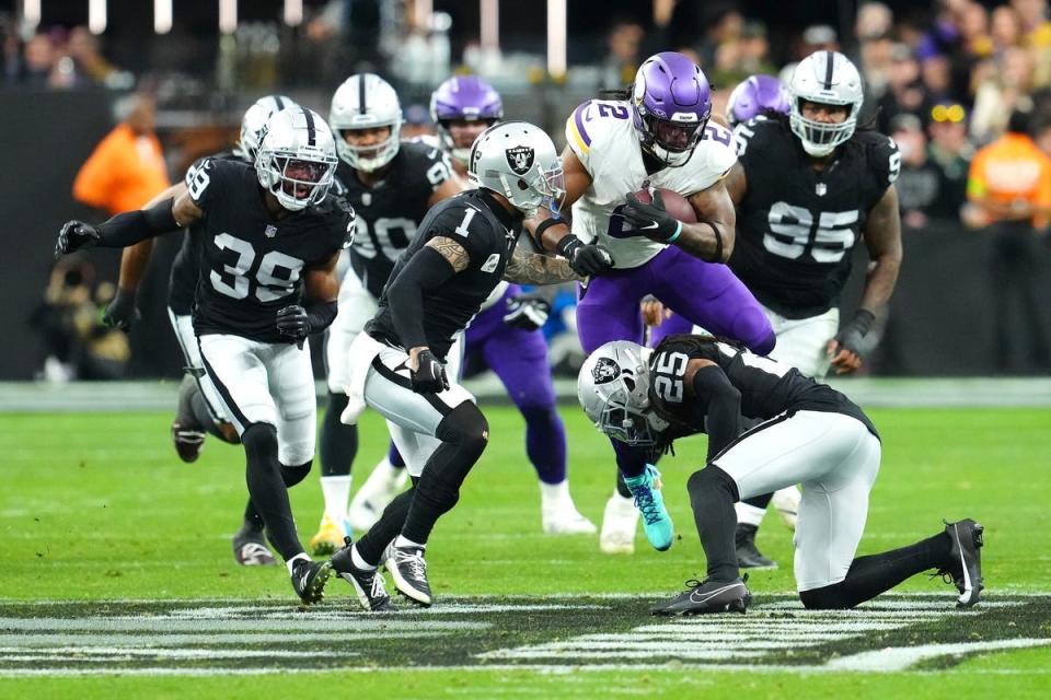 Raiders preseason Week 1 vs Vikings What to watch for Yahoo Sports