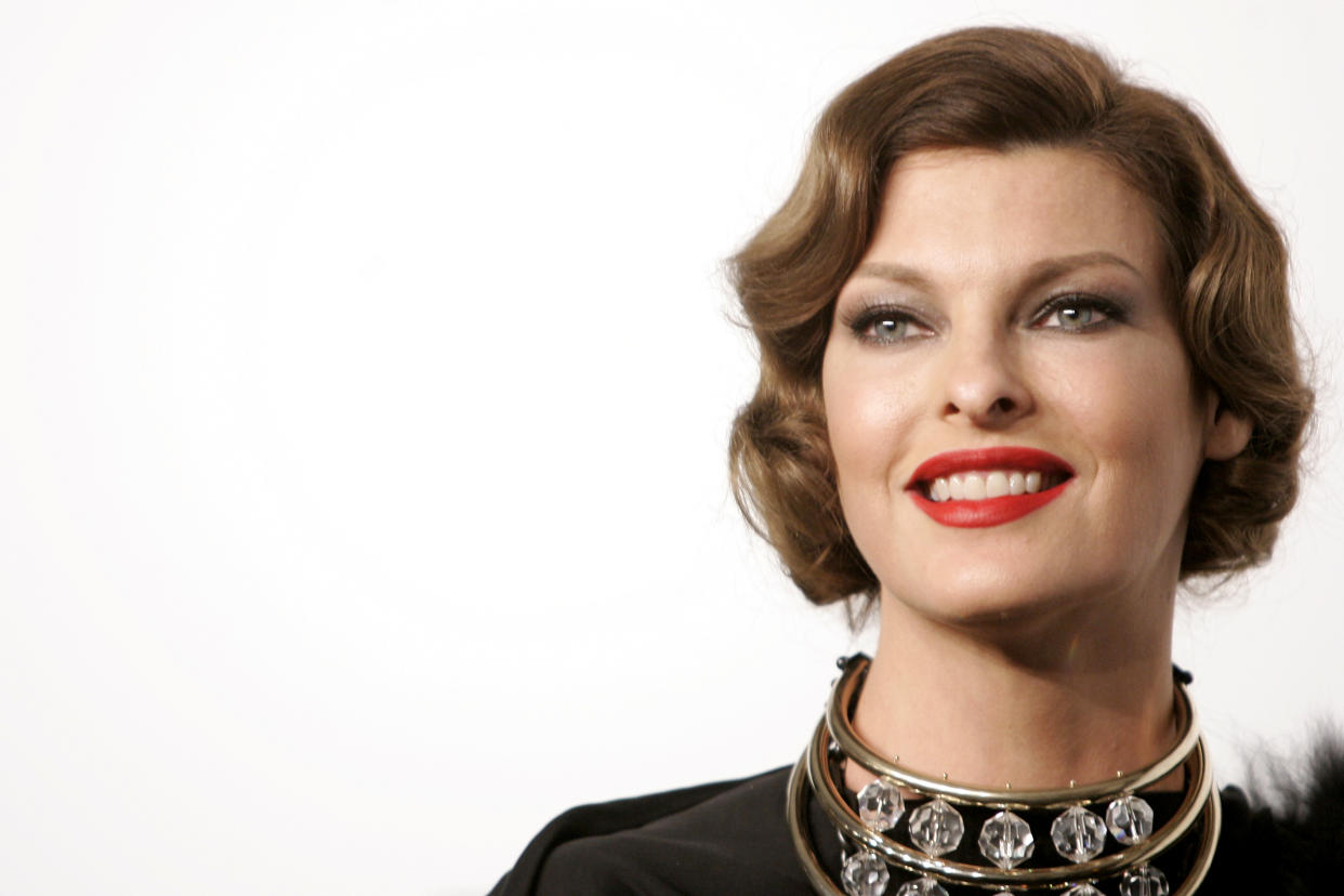 Supermodel Linda Evangelista discussed her journey with aging and recovery from being disfigured by CoolSculpting. (Photo: Alessandra Benedetti/Corbis via Getty Images)