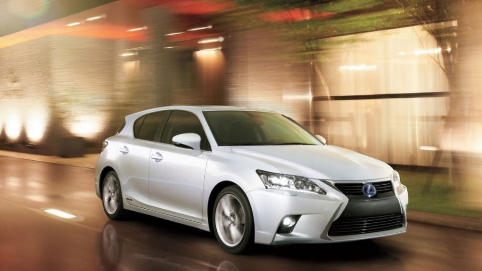 Lexus CT200h