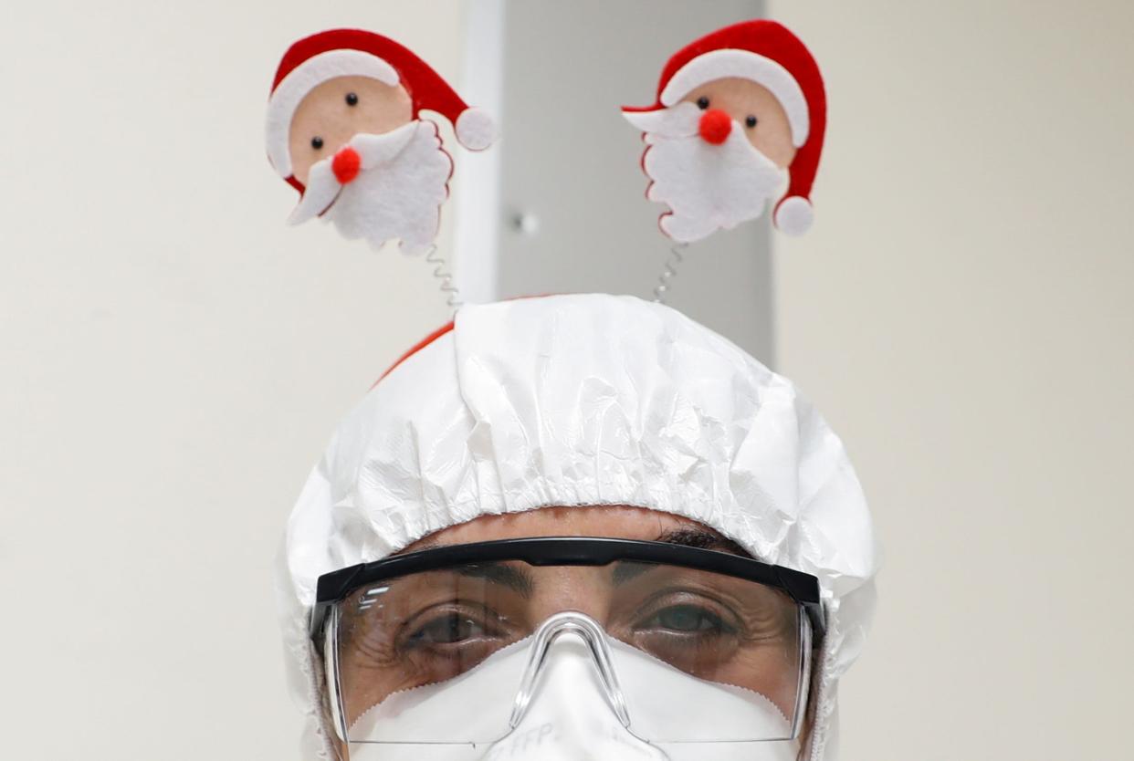 Hospital Worker Santa Ears Italy December 2020 COVID 19.JPG