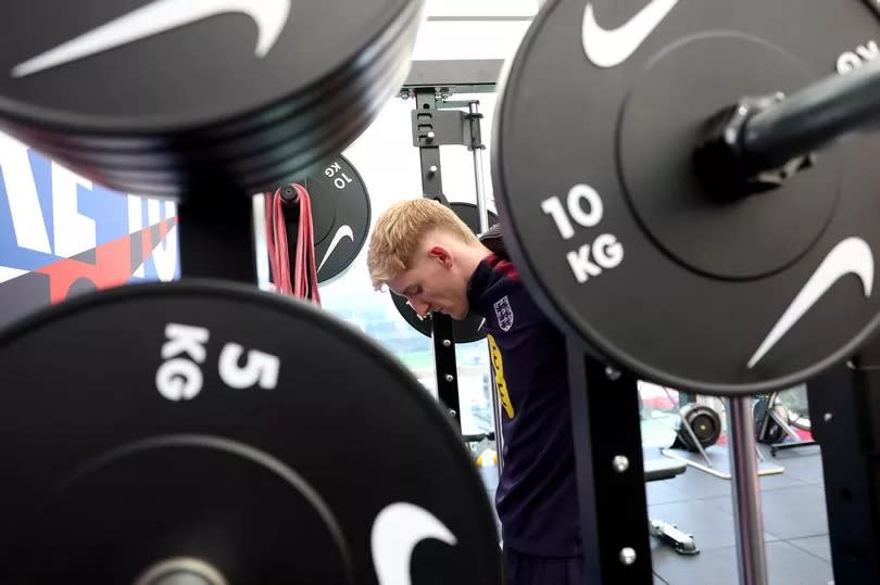 Anthony Gordon of England trains in the gym at Spa & Golf Resort Weimarer Land on July 03, 2024 in Blankenhain, Germany.