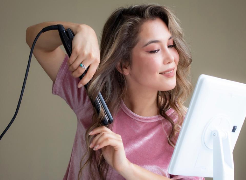 You need this  gadget if you’re always forgetting to turn off the curling iron