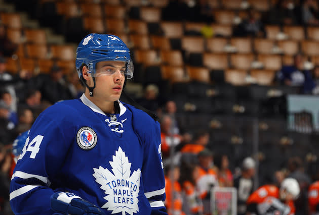 TORONTO, ON - NOVEMBER 11: Auston Matthews #34 of the Toronto Maple Leafs skates against the Philadelphia Flyers at the Air Canada Centre on November 11, 2016 in Toronto, Canada. The Maple Leafs defeated the Flyers 6-3. (Photo by Bruce Bennett/Getty Images)