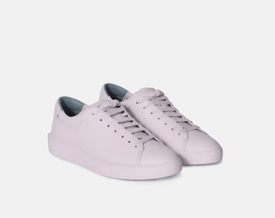 The ReLeather Tennis Shoe. Image via Everlane.