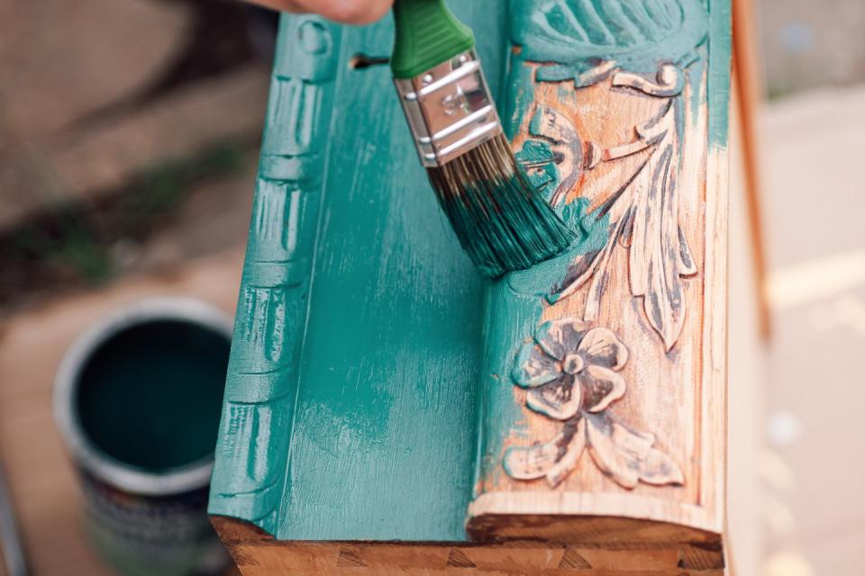 upcycling painting a wooden dresser drawer or table