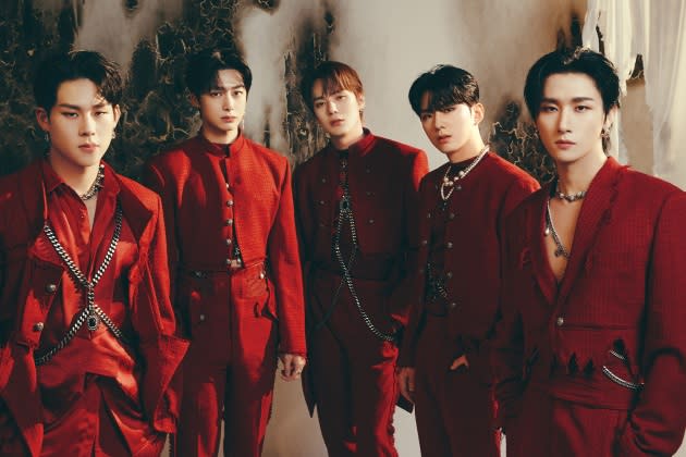 MONSTA X Drops 'Beautiful Liar' Music Video & 12th Mini-Album 'REASON'