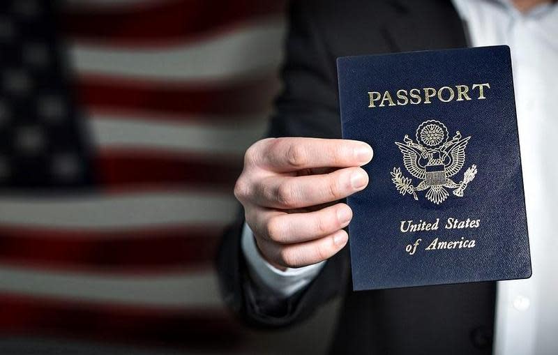 拋棄美國公民身分的美國人比起過往增加不少，專家評估與政治局勢、疫情與稅制有關。（Pixabay／Gerd Altmann）