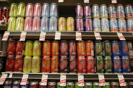 Cans of Zevia soda are seen in a supermarket in Los Angeles, California, December 18, 2013. REUTERS/Lucy Nicholson