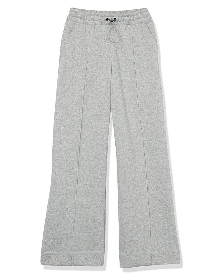 6) Super Soft Fleece Straight Leg Jogger Sweatpant