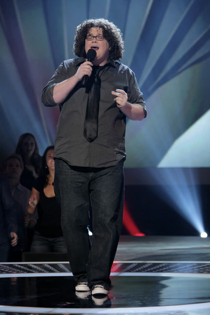 Chris Sligh performs in front of the judges on 6th season of American Idol.