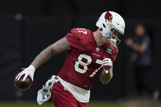 Cardinals TE Maxx Williams, finally healthy, leads room of