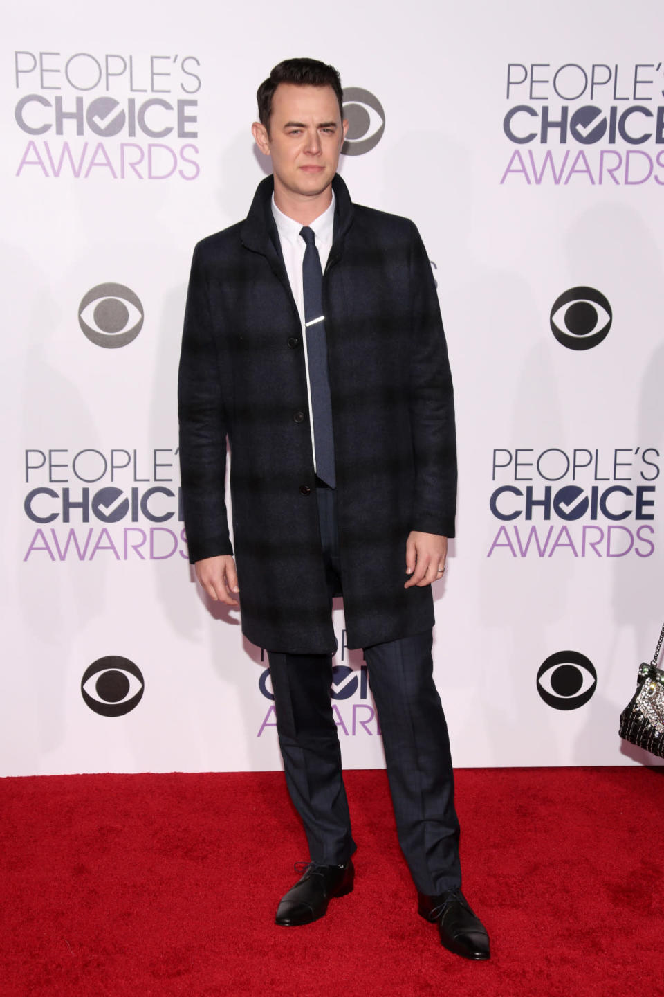  Colin Hanks seemed very confused about the 2016 People’s Choice Awards