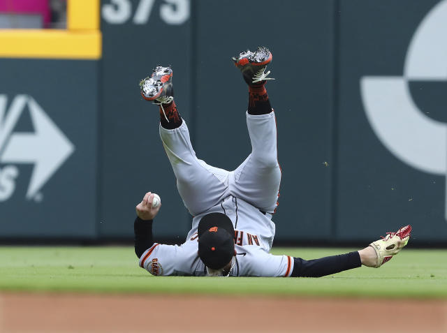 Giants return LaMonte Wade Jr. to injured list, recall Luis Gonzalez