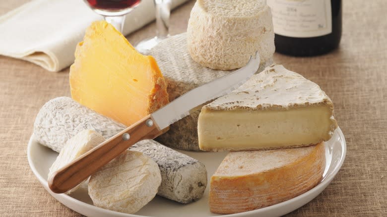 Plate with various cheeses