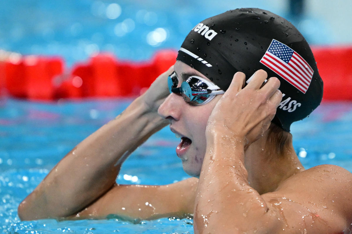 Kate Douglass, Team USA’s understated swimming star, wins gold in 200 breaststroke at 2024 Paris Olympics