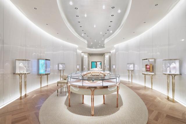 Peter Marino Redesigned Louis Vuitton Store to Reopen in The Dubai