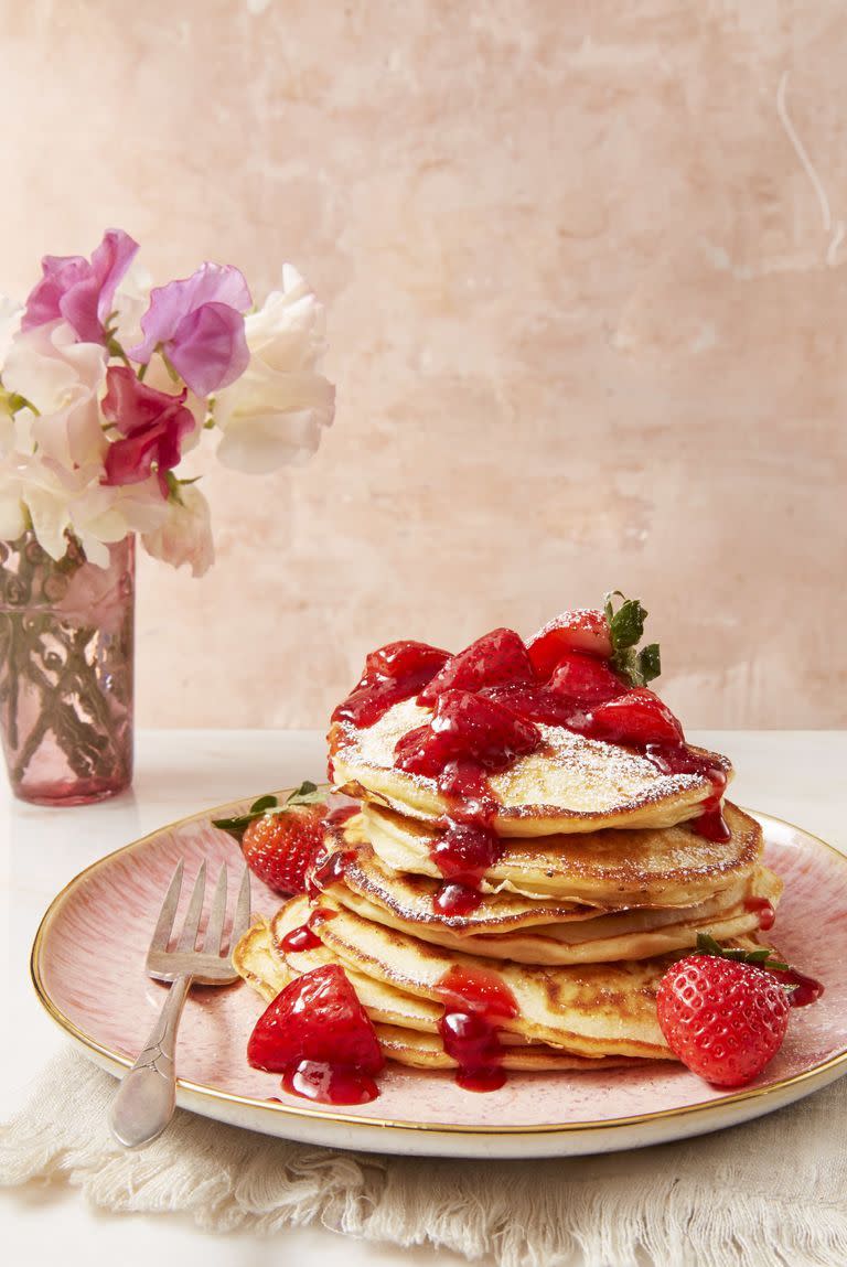 Strawberry Cheesecake Flapjacks