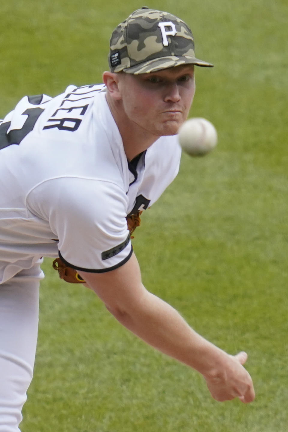 Pittsburgh Pirates starting pitcher Mitch Keller throws against the San Francisco Giants in the fifth inning of a baseball game, Sunday, May 16, 2021, in Pittsburgh. (AP Photo/Keith Srakocic)