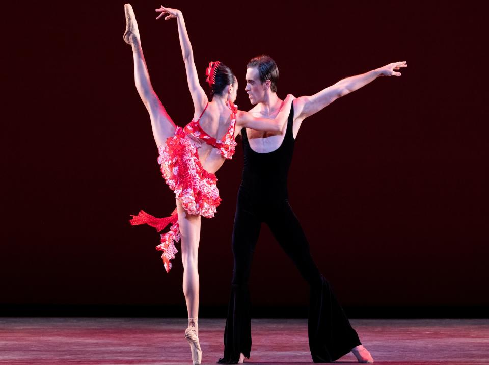 Nathalia Arja and Steven Loch in "Sentimiento," at Miami City Ballet.