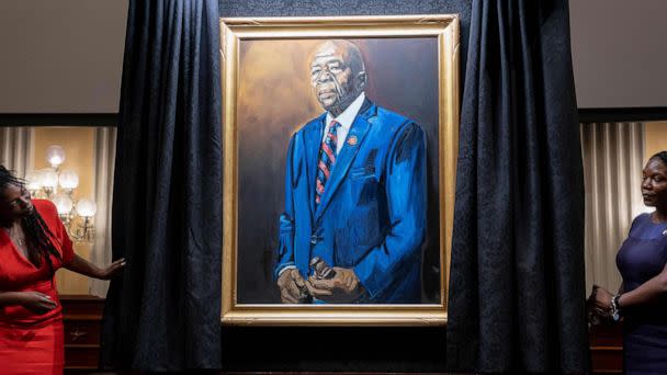 PHOTO: The portrait of the late former US Representative Elijah Cummings is unveiled during a ceremony on Capitol Hill in Washington, Sept. 14, 2022. (Stefani Reynolds/AFP via Getty Images)