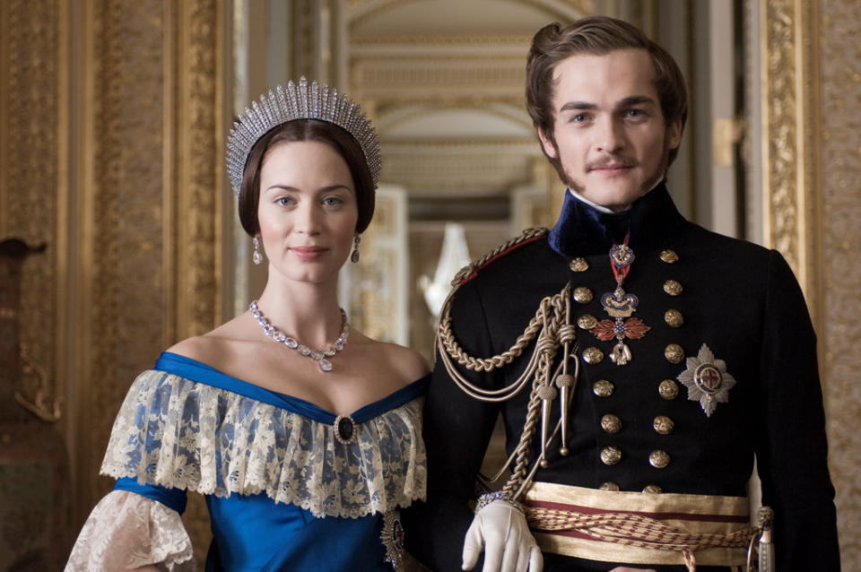 Emily Blunt et Rupert Friend dans le rôle de Victoria et Albert dans The Young Victoria (Momentum)